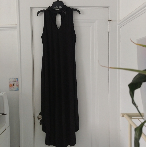 PAPERDOLL Dresses & Skirts - PAPERDOLL Black Dress XL